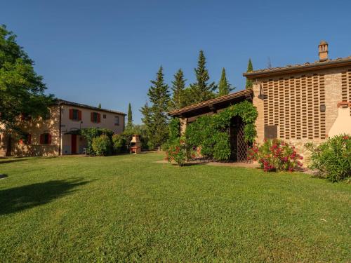 Apartment Lilla by Interhome — 4-Star Luxury Hotel in Peccioli, Italy