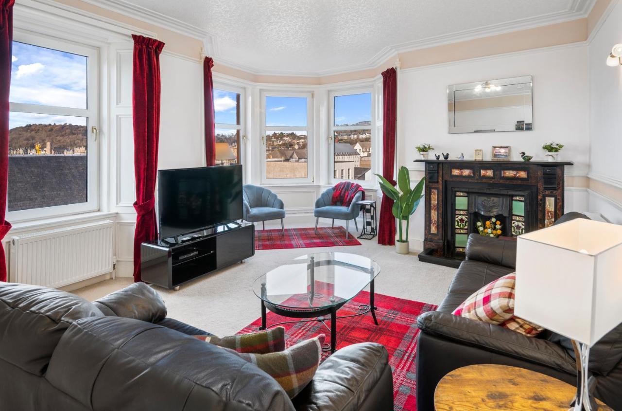 Oban Bay Views Fireplace Games & Books — 4-Star Luxury Hotel in Oban, United Kingdom