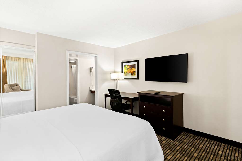 Best Western State Fair Inn - photo 32