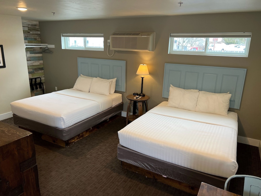 Julie's Park Cafe and Motel - carbon neutral hotel in Ephraim