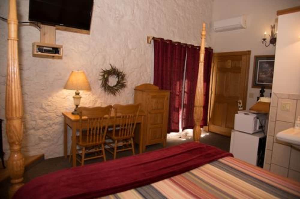 Stone Mill Hotel & Suites - photo 8