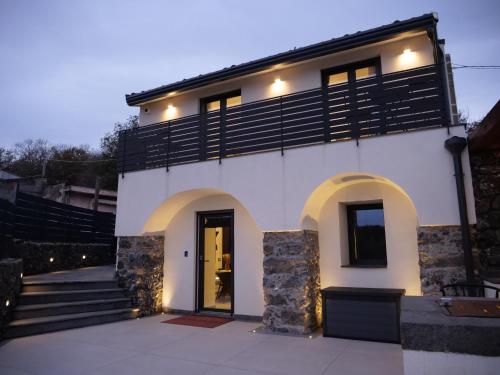 Villa Grazia 49 — 4-Star Luxury Hotel in Castiglione Di Sicilia, Italy