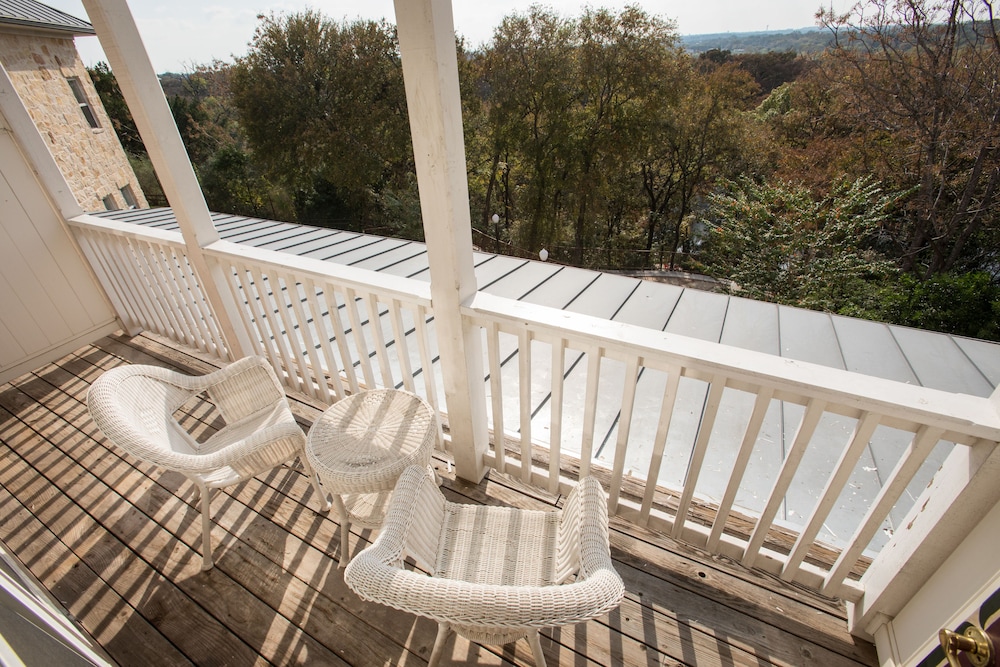Gruene River Hotel & Retreat - photo 100