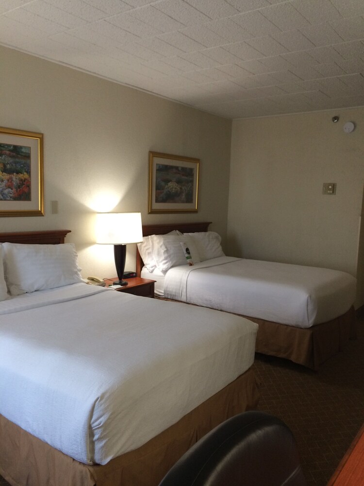 Clarion Inn Frederick Event Center - photo 20