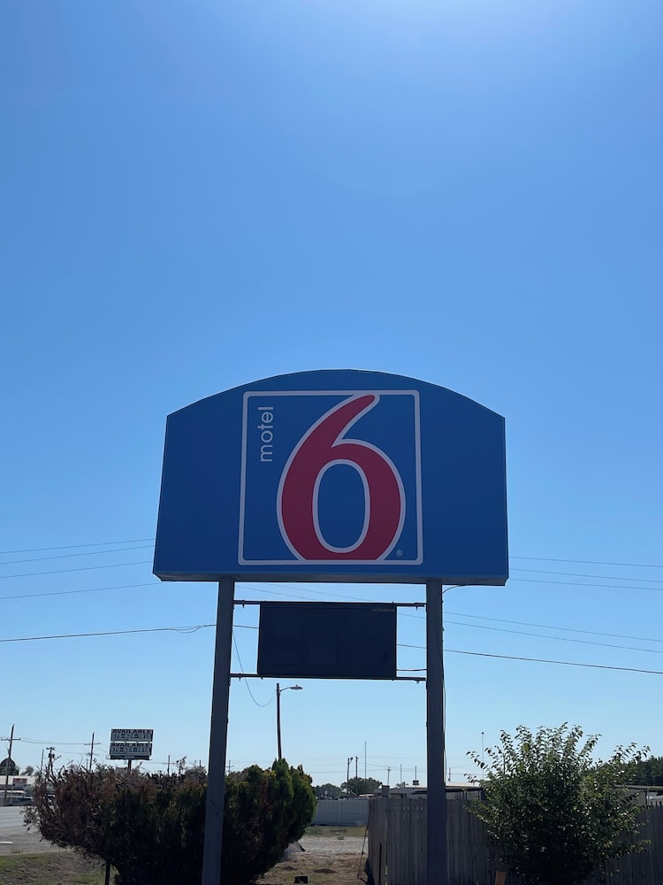 Motel 6 Artesia NM - photo 26
