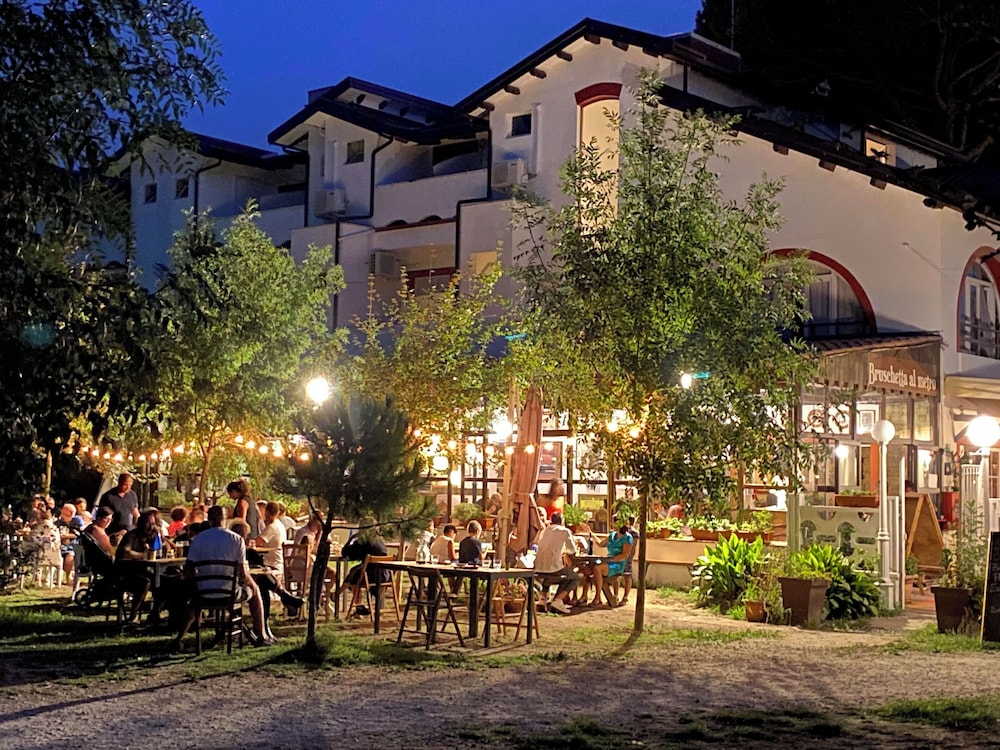Hotel La Villa - last minute hotel in Cervia