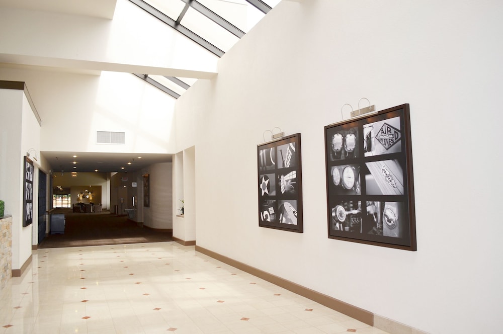 Doubletree by Hilton Houston Hobby Airport - photo 45