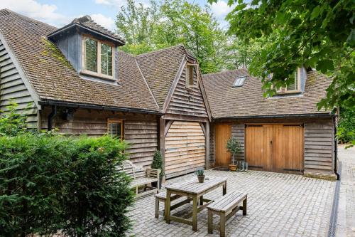 Hertford Barn conversion — 4-Star Luxury Hotel in Hertford, United Kingdom