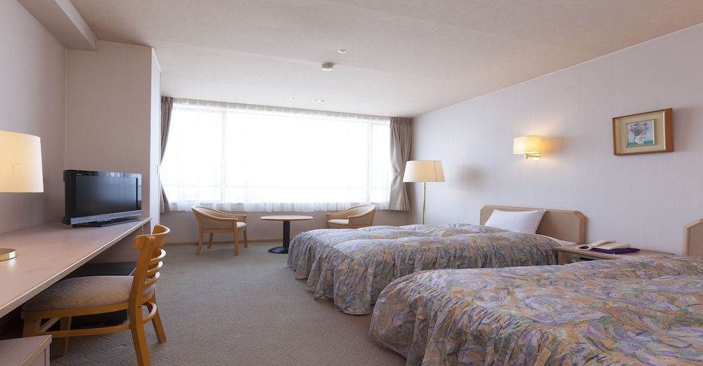 Hotel Koshuen — 4-Star Luxury Hotel in Ishikawa, Japan