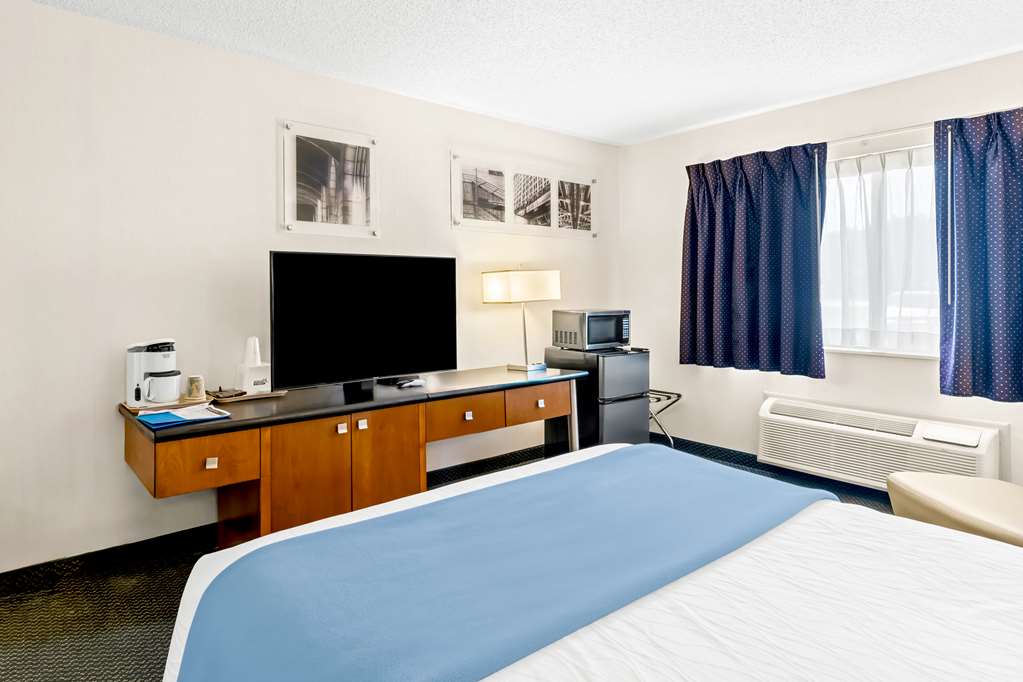 Americas Best Value Inn Tahquamenon Country - photo 9