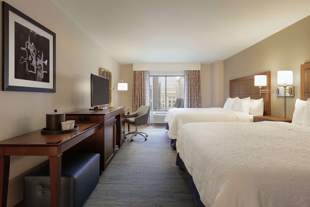 Hampton Inn & Suites Nashville Downtown - photo 30