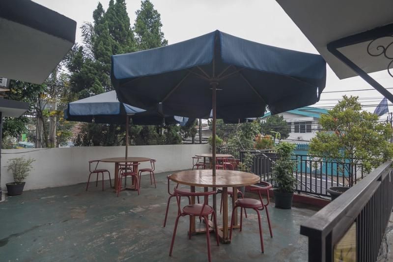 Reddoorz Near Cimahi Station — Cimahi