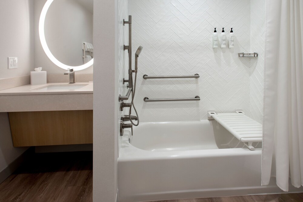 TownePlace Suites by Marriott Portland Airport ME - photo 8