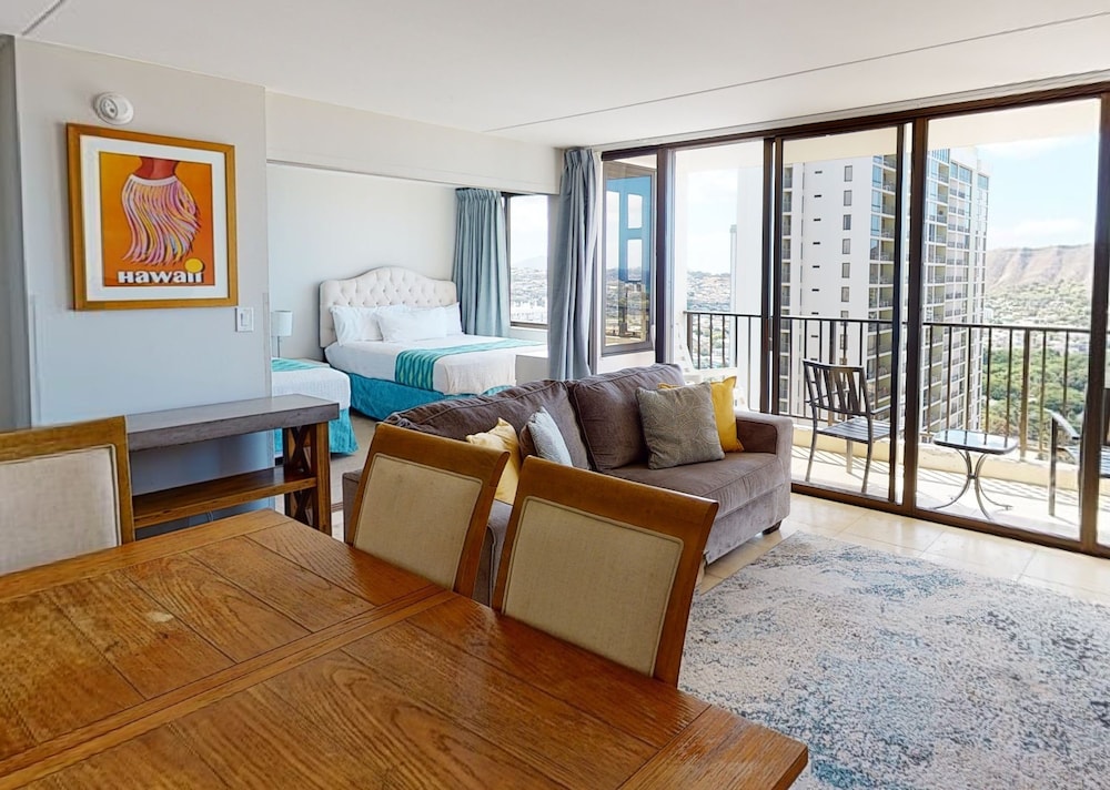 Waikiki Banyan High Level Condo with Private Lanai by Koko Resort Vacation Rentals - photo 59