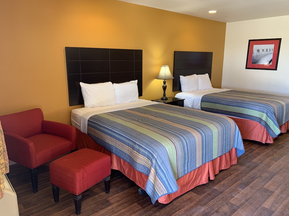 Kenedy Country Inn - photo 10