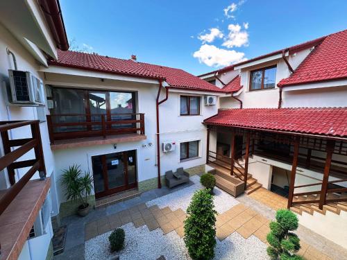 DorTin in Arad, Romania