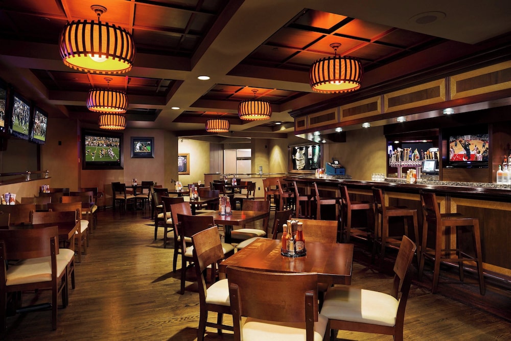 Sheraton Springfield Monarch Place Hotel - photo 21