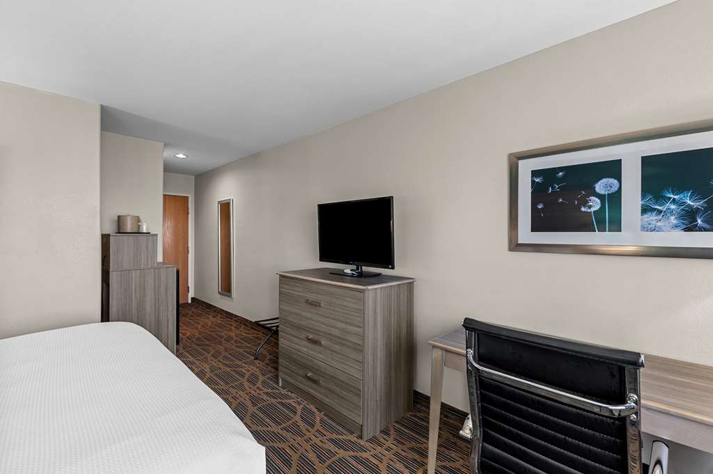 Best Western Presidential Hotel & Suites - photo 10