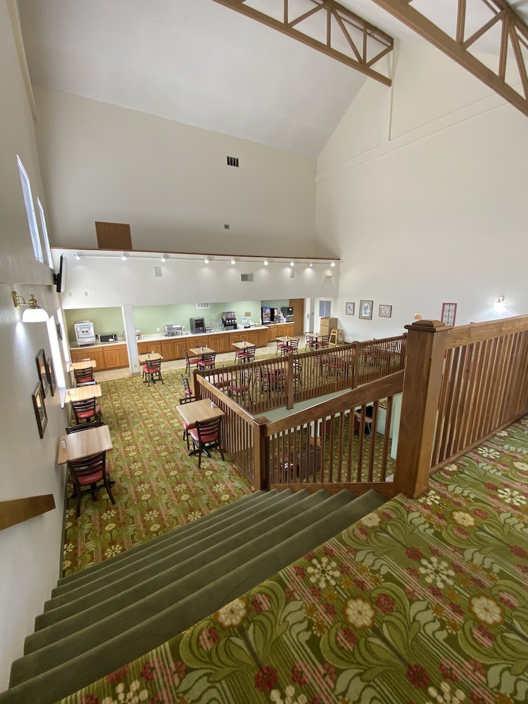 Brookwood Inn - photo 27