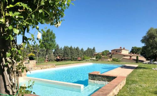 Isa Luxury Resort With Swimming Pool Immersed In Tuscan Nature Apartments With Private Outdoor Area With Panoramic View — Trequanda