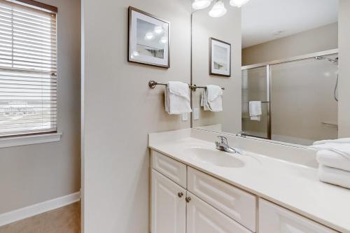 Windswept by Meyer Vacation Rentals — 4-Star Luxury Hotel in Gulf Shores, United States