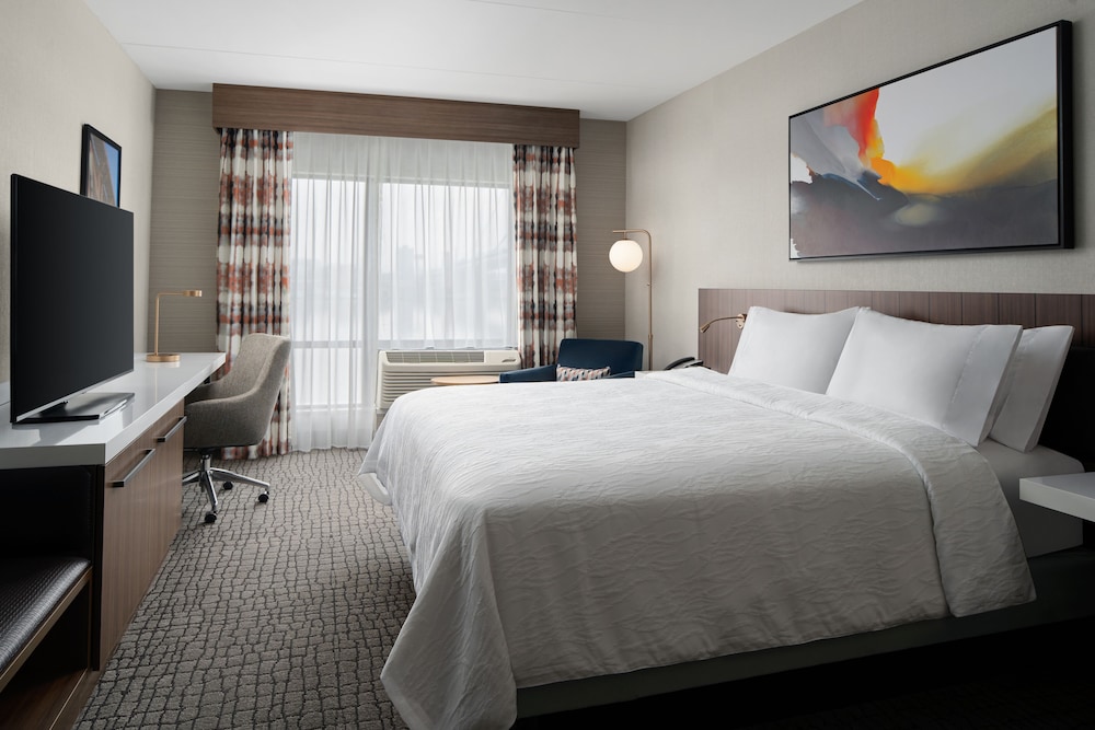 Hilton Garden Inn Grand Prairie At Epiccentral - photo 8