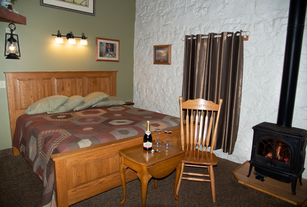 Stone Mill Hotel & Suites - photo 36