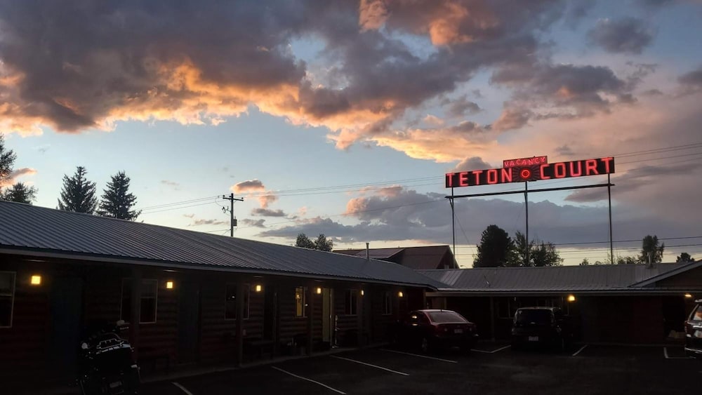 Teton Court Motel - photo 49