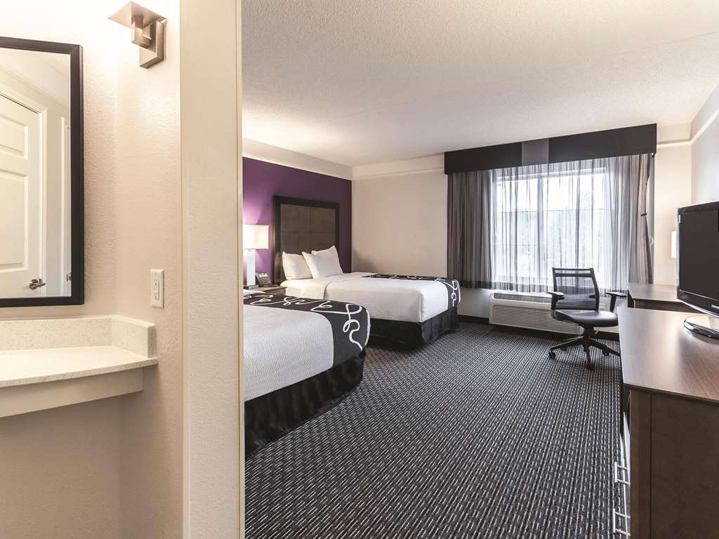 La Quinta Inn & Suites by Wyndham Grand Junction - photo 25