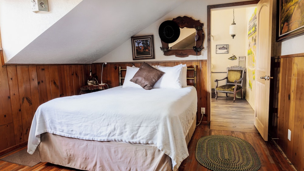 Red Horse Bed and Breakfast - photo 9