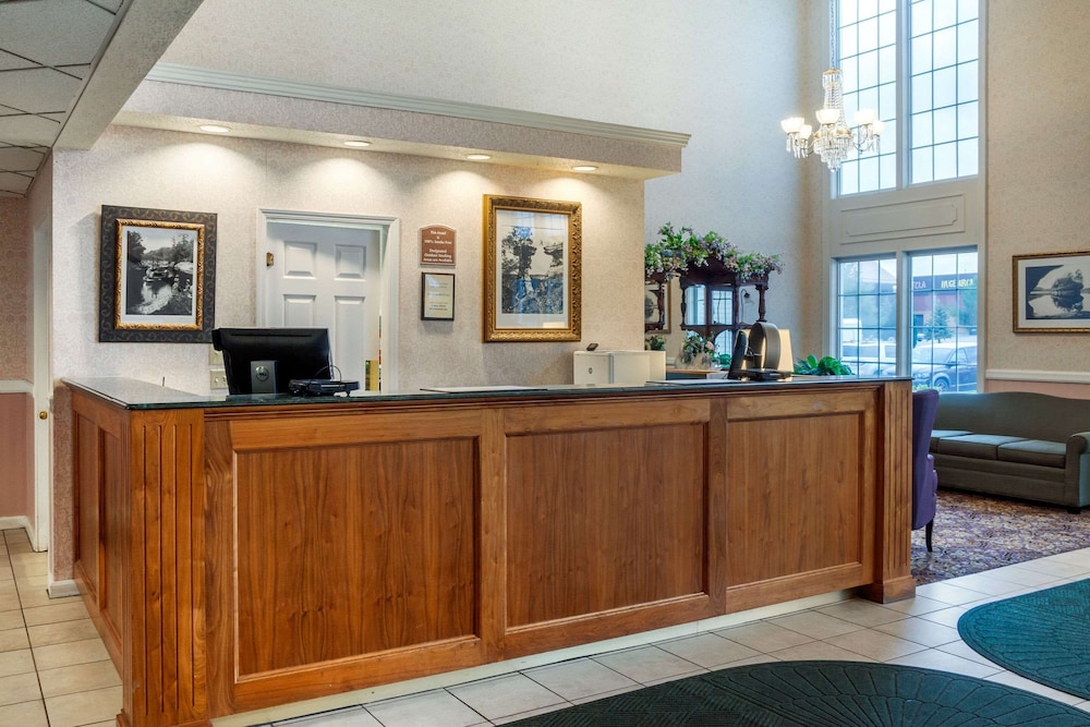 Wintergreen Hotel & Conference Center - photo 31