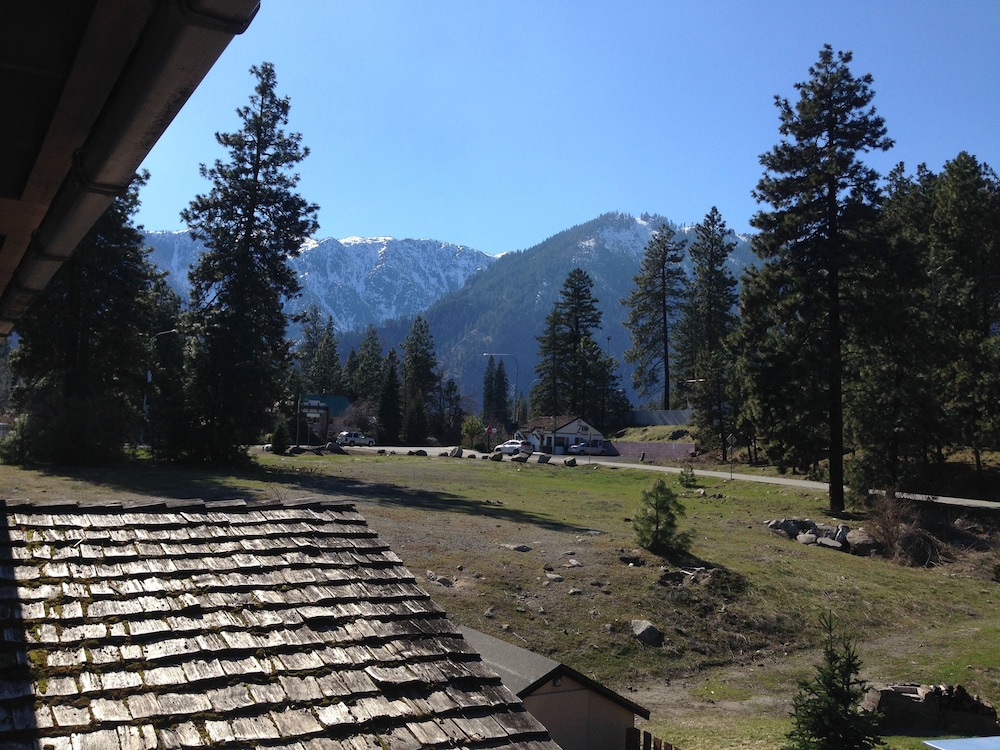 Alpine Rivers Inn - photo 42