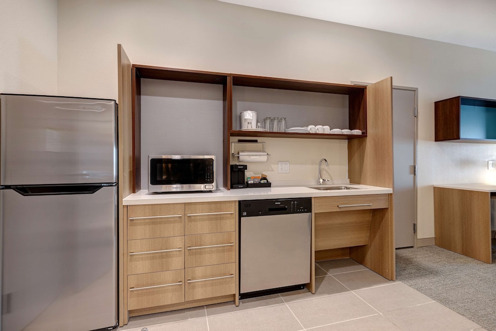 Home2 Suites by Hilton Galveston - photo 22