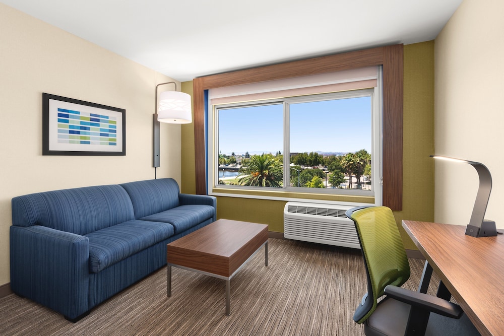 Holiday Inn Express & Suites Suisun City by IHG - photo 14