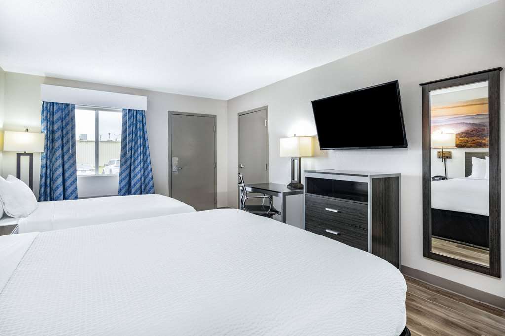 Days Inn by Wyndham Hamilton - photo 12