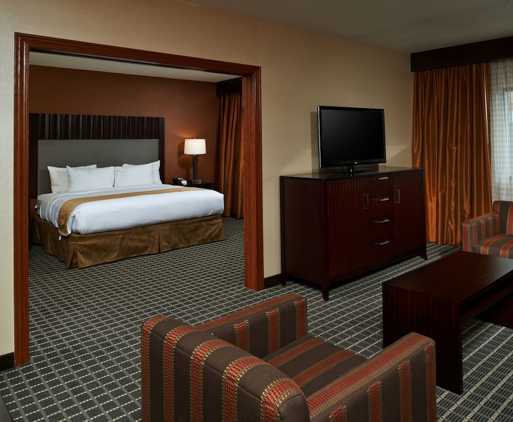 DoubleTree by Hilton Hotel Flagstaff - photo 15