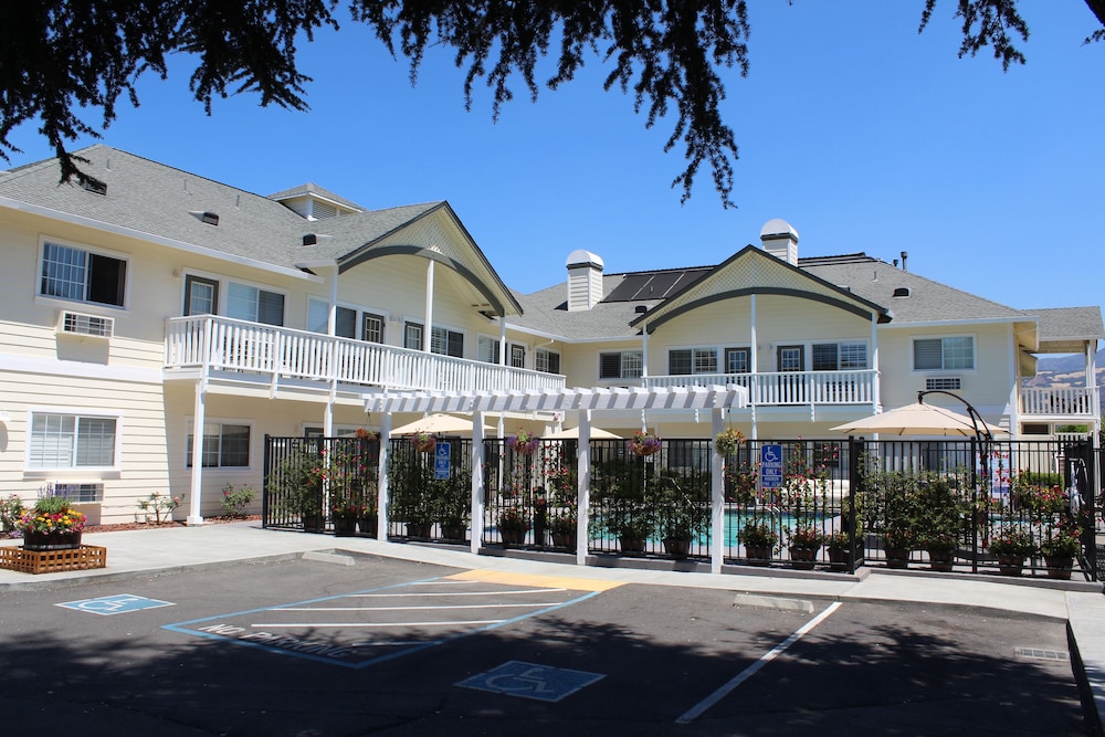 Geyserville Inn - photo 63