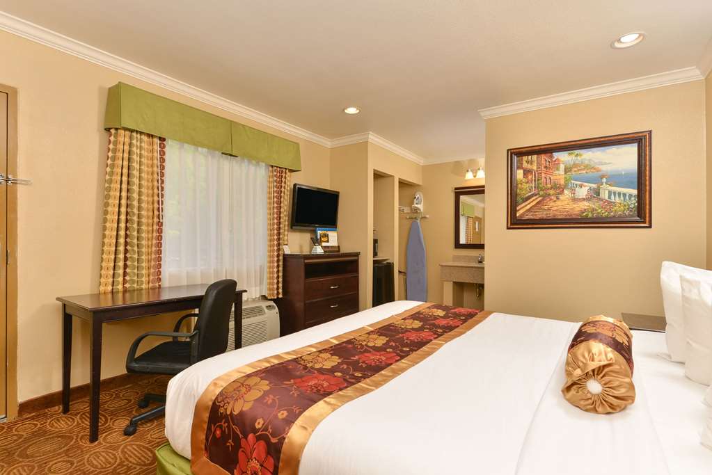Rodeway Inn San Diego Near SDSU - photo 12