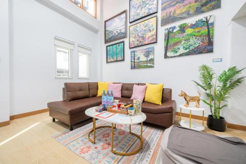 Chummy House Khaosan 10 Min Peace Haven — 4-Star Luxury Hotel in Bangkok, Thailand