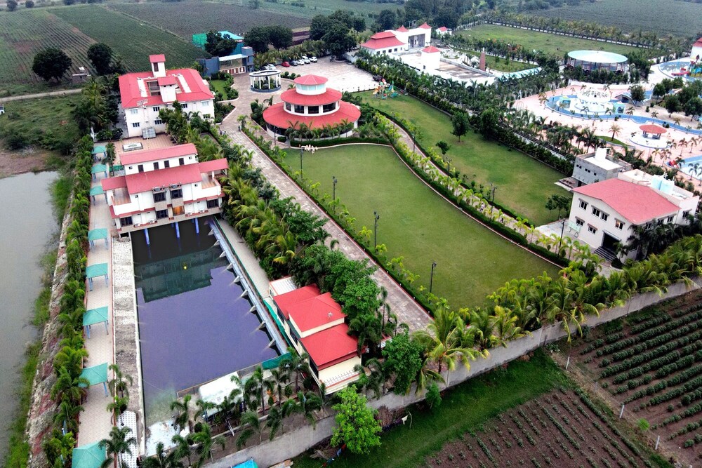 Shubhdev Revival Resort and Waterworld Bhavnagar — hotel near Bhavnagar Airport