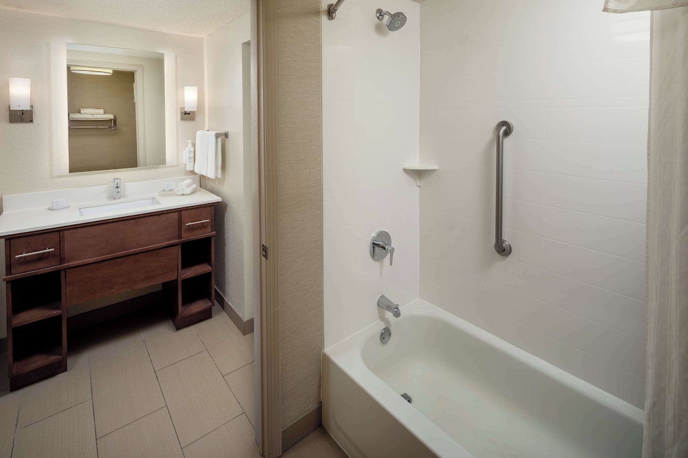 Homewood Suites by Hilton Wallingford Meriden - photo 21