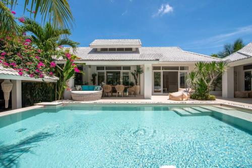 Luxury Villa Miss Koh Bophut — 4-Star Luxury Hotel in Koh Samui, Thailand