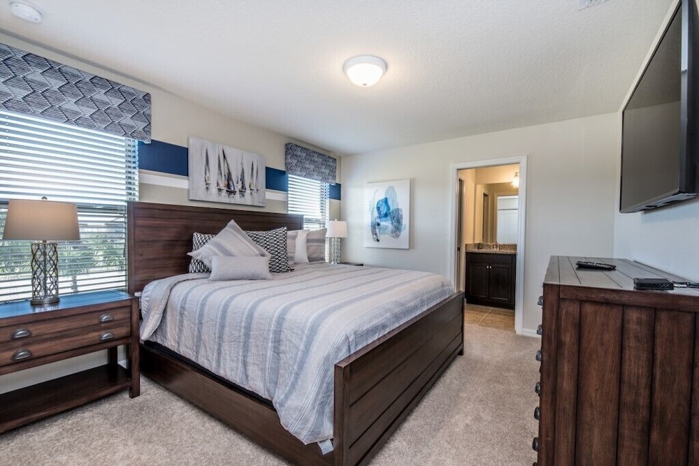 Nice Court Villa Windsro At Westside Kissimmee — 4-Star Luxury Hotel in Kissimmee, United States