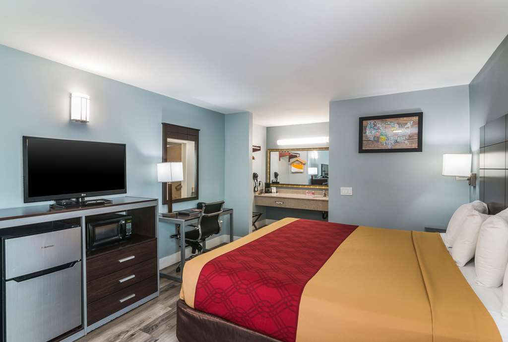 Econo Lodge Hesperia Victorville I 15 - photo 36