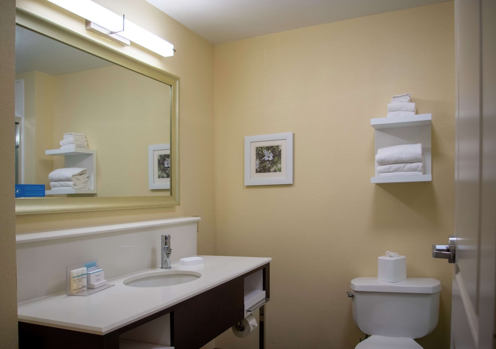 Hampton Inn St. Louis Chesterfield - photo 12