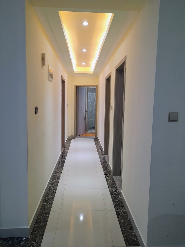 Classy Executive One Bedroom Apartment With Heated Swimming Fully Equipped Gym Ample Parking Space And Amazing Scenic Views — 4-Star Luxury Hotel in Nairobi, Kenya