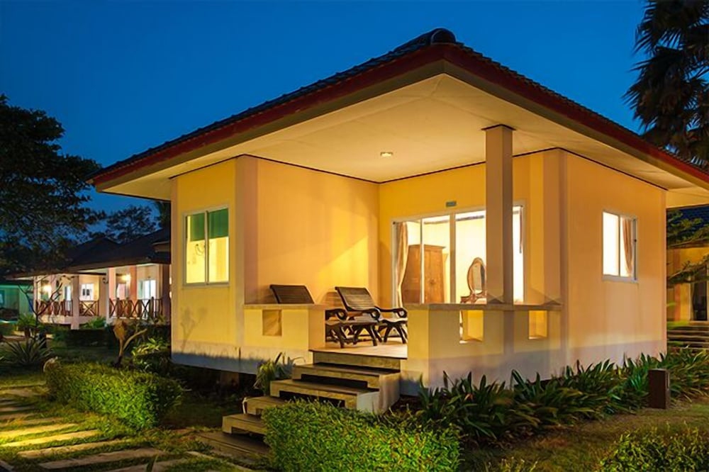 Chonnapha Resort in Nakhon Si Thammarat, Thailand