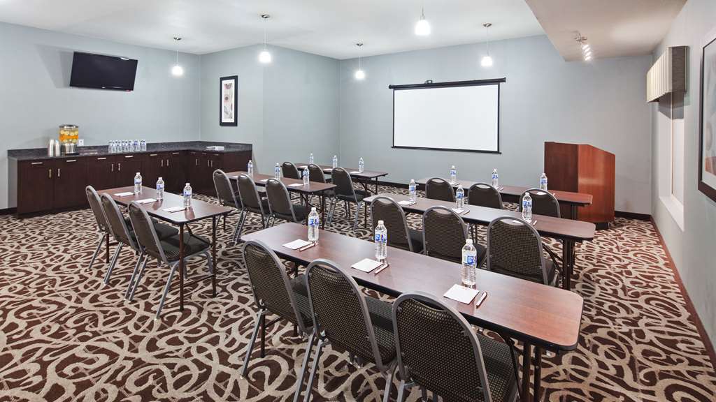 Best Western Plus Austin Airport Inn & Suites - photo 20