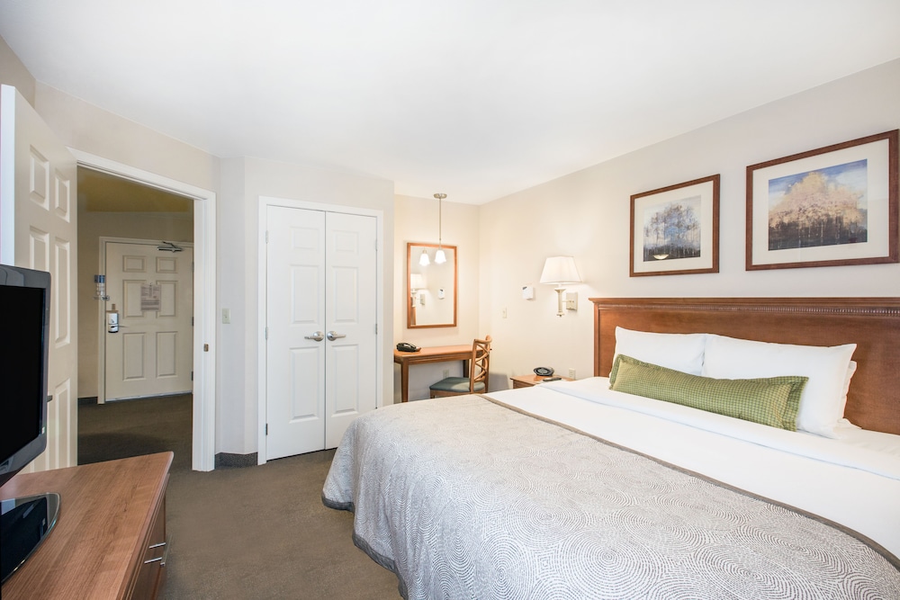 Candlewood Suites Pittsburgh Cranberry an IHG Hotel - photo 5