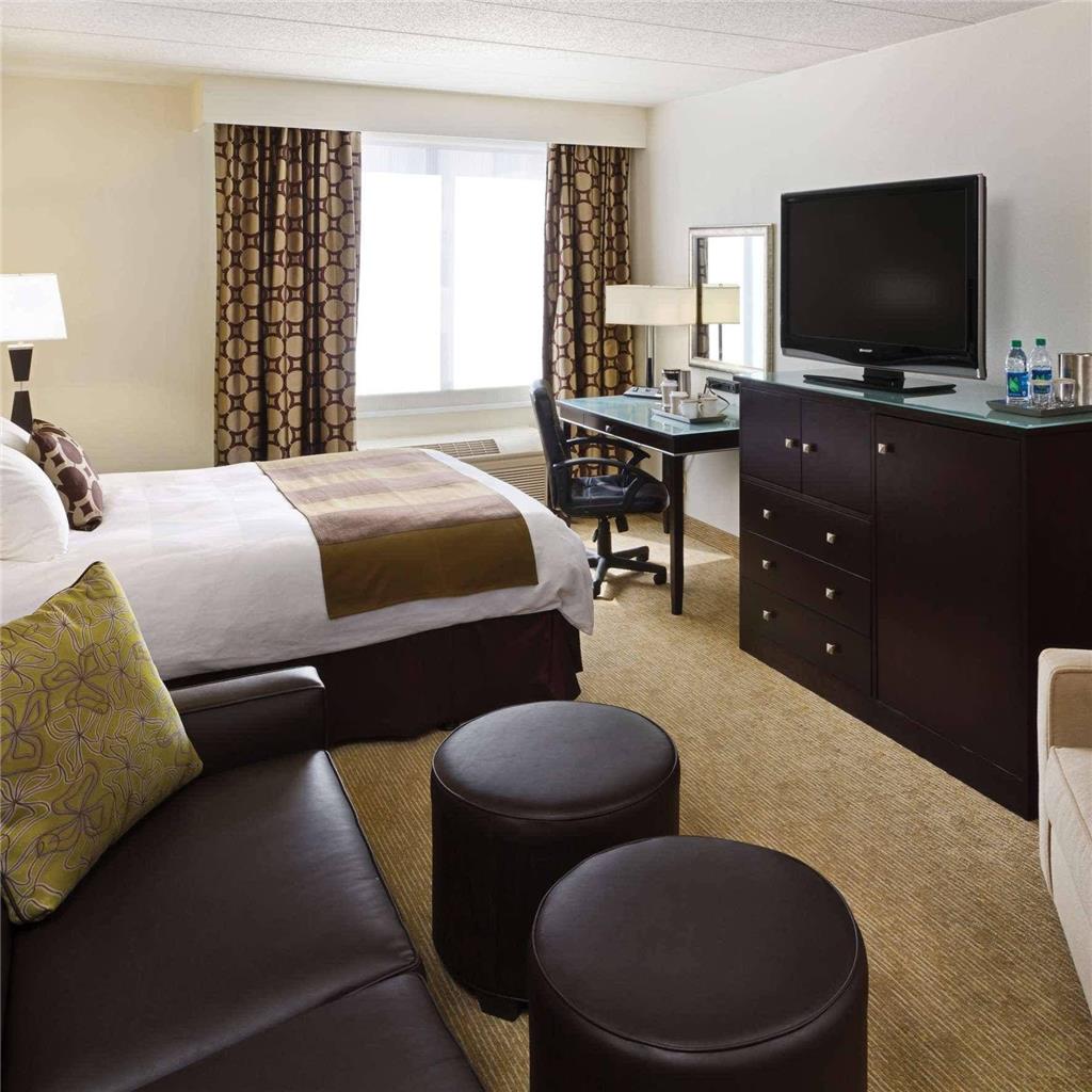 Radisson Hotel Bismarck - photo 4